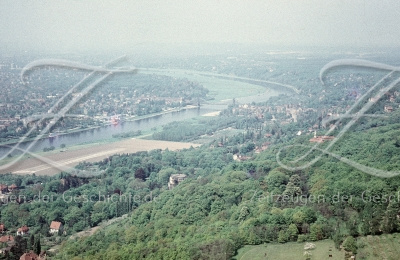 Vom Dresdner Fernsehturm auf die Elbe, 1970