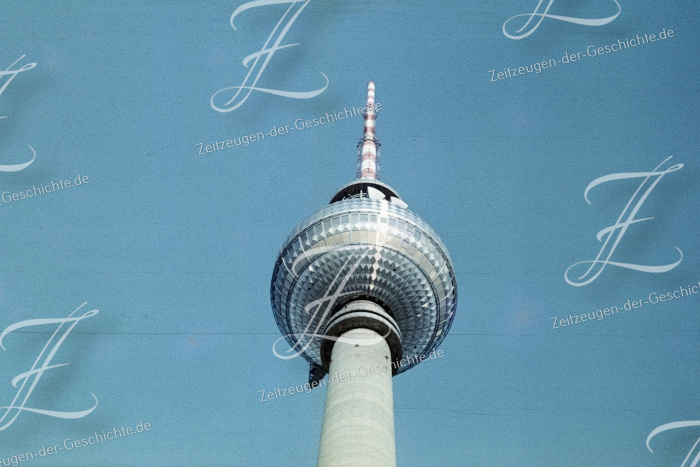 Berliner Fernsehturm, 1970