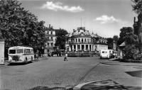 Vorderansicht - Ansichtskarte Zwickau - Blick auf die Mokka-Bar, 1962 - alte Schwarz-Weiß-Postkarte Echte Fotografie