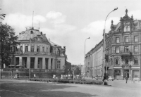 Vorderansicht - Ansichtskarte Zwickau - Mocca-Milchbar am Schumannplatz, 1963 - Ansichtskarte zum Kaufen Echte Fotografie